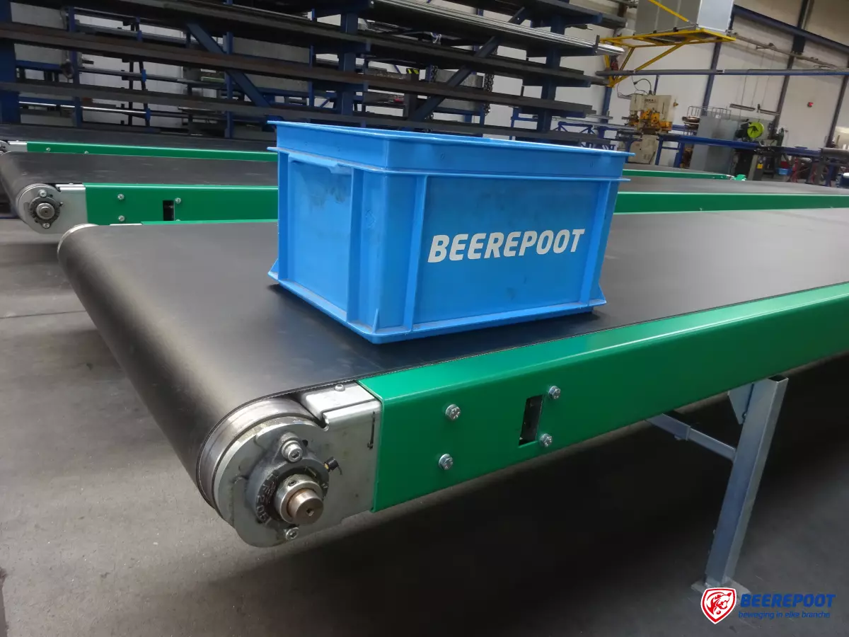 Vlakke transportbanden